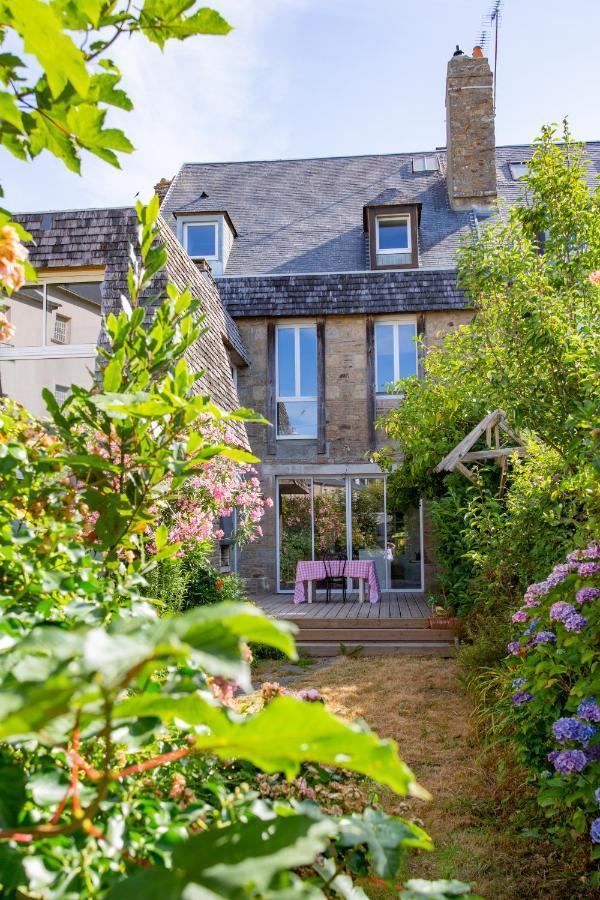Le 74 Bed & Breakfast Avranches Dış mekan fotoğraf