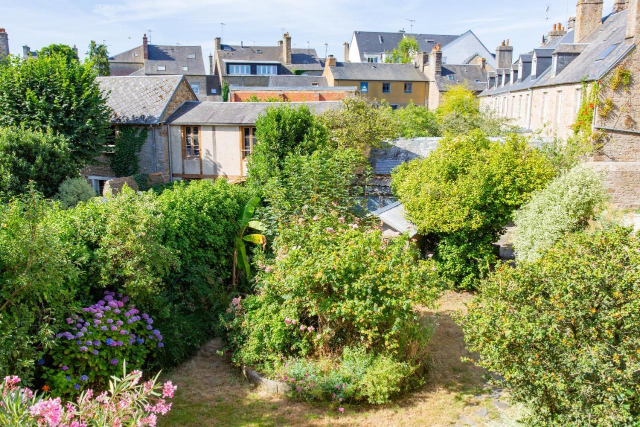 Le 74 Bed & Breakfast Avranches Dış mekan fotoğraf